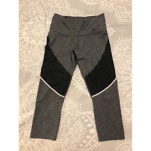 Nike Capris Leggings